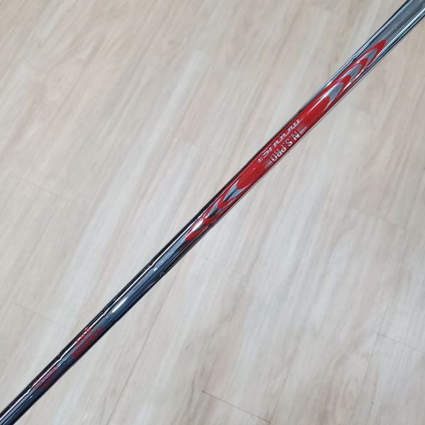 二手超美品SRIXON ZX7 ᴍᴋ ɪɪ ᴘᴜʀᴇꜰʀᴀᴍᴇ 32° 7號鐵桿 搭配N.S.Pro Modus³ TOUR105 ᴅ.ꜱ.ᴛ 98.5 S桿身 