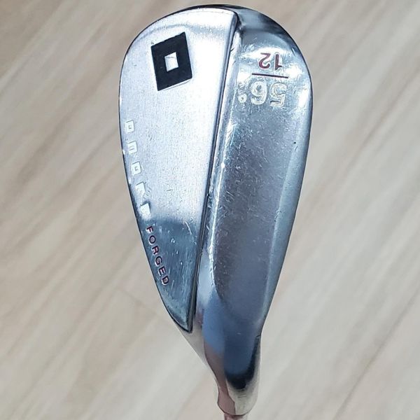 二手美品ONOFF FORGED 56/𝟣𝟤°挖起桿 搭配LABOSPEC ST-90 95 S桿身 