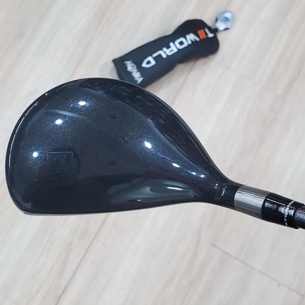 二手美品HONMA ᴛ//ᴡᴏʀʟᴅ TW747 22°小雞腿 搭配VIZARD 61 ≒S桿身 