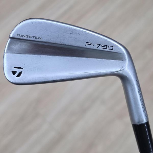 二手美品TaylorMade P790 21° 4號鐵桿 搭配N.S.Pro 950 neo 98 S桿身 