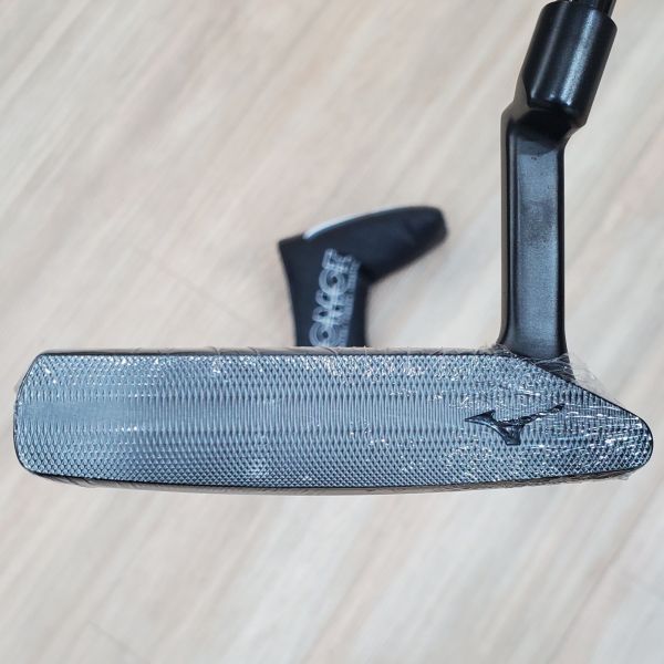 全新品Mizuno(23) M·CRAFT OMOI 𝟢𝟦 ʙʟᴀᴄᴋ(霧黑版) 34"推桿 