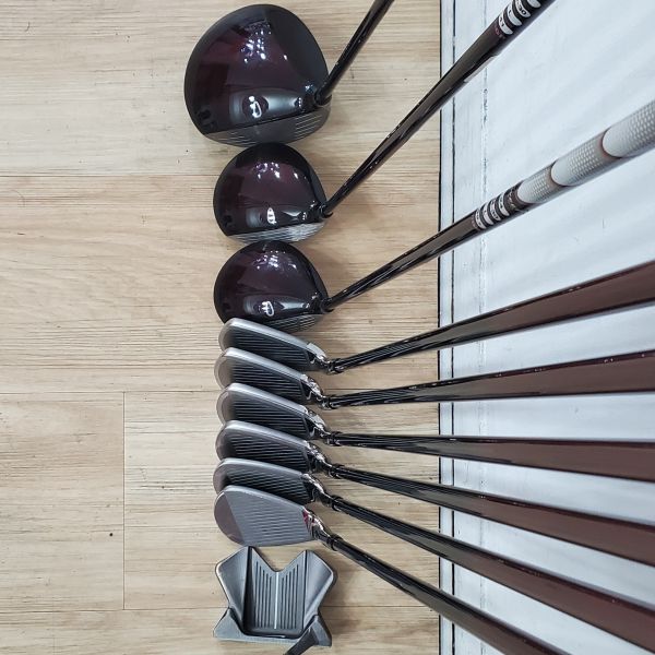二手美品 女生 女用PRGR Sᴡᴇᴇᴘ ᴍ-𝟣𝟥/4𝟣𝟧𝟢 ᴍ-𝟣𝟥/7𝟣𝟥𝟢 ᴍ-𝟣𝟥 12.5°/18°/24° 開球木桿/4/7號球道木桿 搭配M-30 45L/45L/42.5L+Mizuno JPX A25 7-S(共6支)鐵桿組 搭配QUAD 50 L桿身+NIKE UNITIZED ARROW 33"推桿 搭配二手近全新球袋 