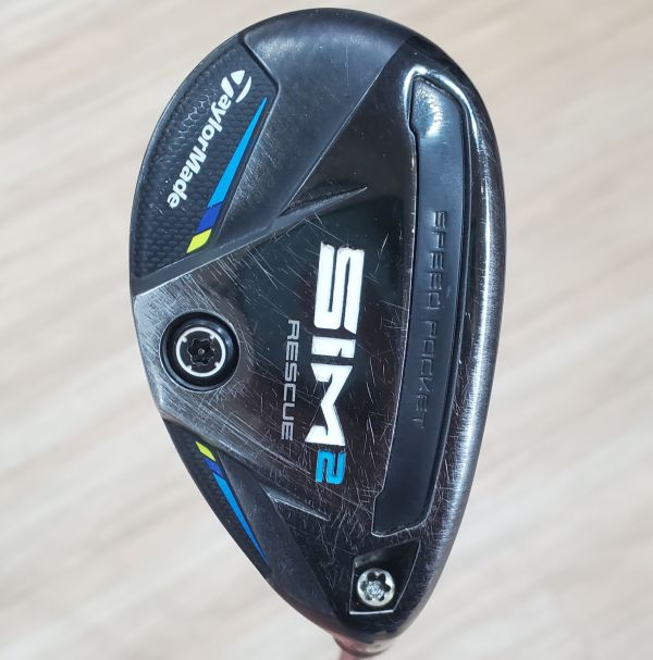 二手品TaylorMade SIM² 19.5° 3號小雞腿 搭配特注C6 BLACK ɪʀ ꜱᴘᴇᴇᴅ 50 56 R3(美)≒S(日)桿身 