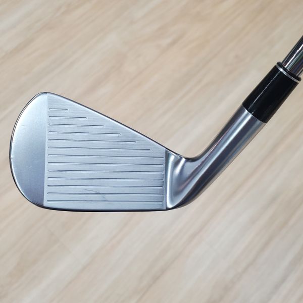 二手超美品SRIXON ZX7 ᴍᴋ ɪɪ ᴘᴜʀᴇꜰʀᴀᴍᴇ 32° 7號鐵桿 搭配N.S.Pro Modus³ TOUR105 ᴅ.ꜱ.ᴛ 98.5 S桿身 