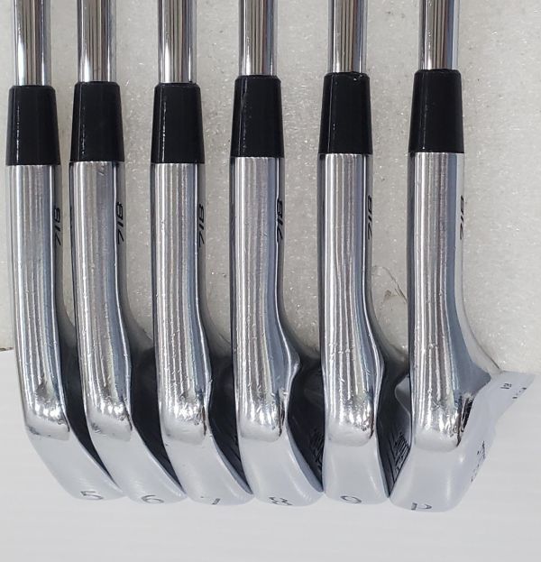 二手美品Titleist 718 MB ꜰᴏʀɢᴇᴅ 5-P(共6支)鐵桿組 搭配AMT ᴛᴏᴜʀ ᴡʜɪᴛᴇ ꜱ𝟤𝟢𝟢 111-129(漸進式桿身) S桿身 