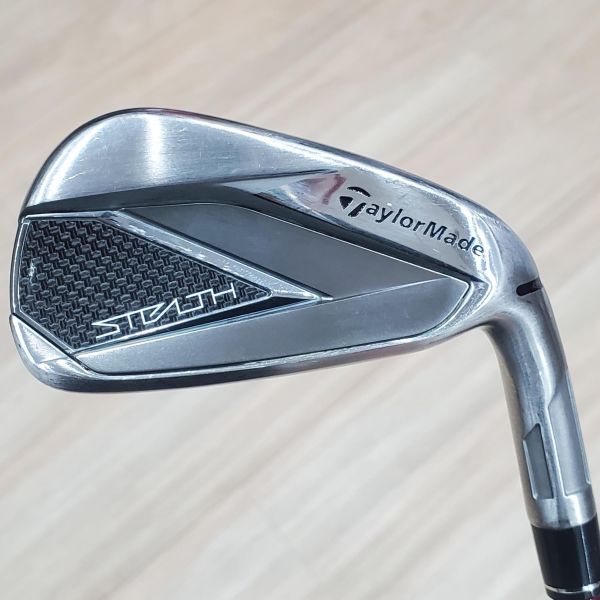 二手美品 女生 女用TaylorMade STEALTH 28° 7號鐵桿 搭配TENSEI ʀᴇᴅ ᴛᴍ𝟦𝟢 59 L桿身 