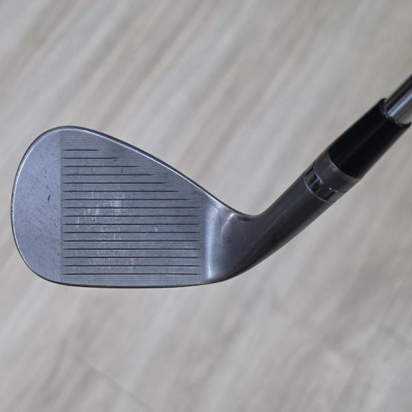 二手美品Titleist(26) SM11 ɴɪᴄᴋᴇʟ(深灰版) 50/𝟢𝟪°ꜰ挖起桿 搭配Dynamic Gold 129 ꜱ𝟤𝟢𝟢 W桿身 
