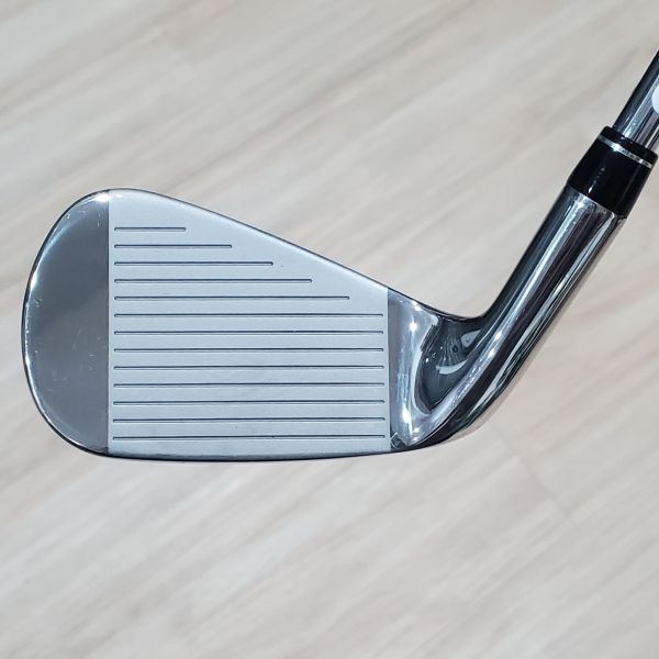 二手美品Callaway ᴘᴀʀᴀᴅʏᴍ Ai SMOKE ᴍᴀx ꜰᴀꜱᴛ(輕量版) 26° 7號鐵桿 搭配N.S.Pro Zelos 7 77.5 S桿身 