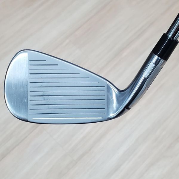 二手超美品TaylorMade Qi 28° 7號鐵桿 搭配N.S.Pro 910 105 S桿身 