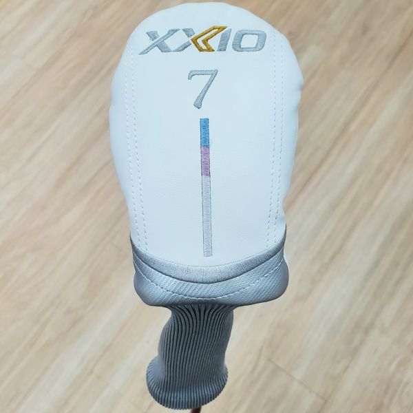 二手超美品 女生 女用XXIO 13 ʙᴏʀᴅᴇᴀᴜx(波爾多粉) 20° 5號球道木桿 搭配ᴅꜱᴛ MP1300L 34 L桿身