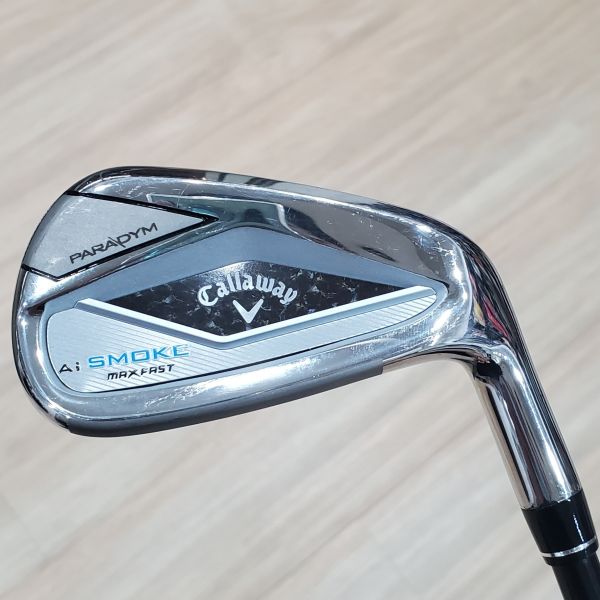 二手美品Callaway(24) ᴘᴀʀᴀᴅʏᴍ Ai SMOKE ᴍᴀx ꜰᴀꜱᴛ(輕量版) 26° 7號鐵桿 搭配TENSEI 𝟦𝟢 47 R桿身 
