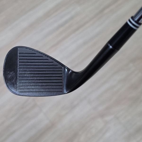 二手美品Cleveland -RTX- 588 ʀᴏᴛᴇx 𝟤.𝟢 ʙʟᴀᴄᴋ ꜱᴀᴛɪɴ(曜黑版) 50/𝟣𝟢°挖起桿 搭配Dynamic Gold ꜱ𝟤𝟢𝟢 129 W桿身 