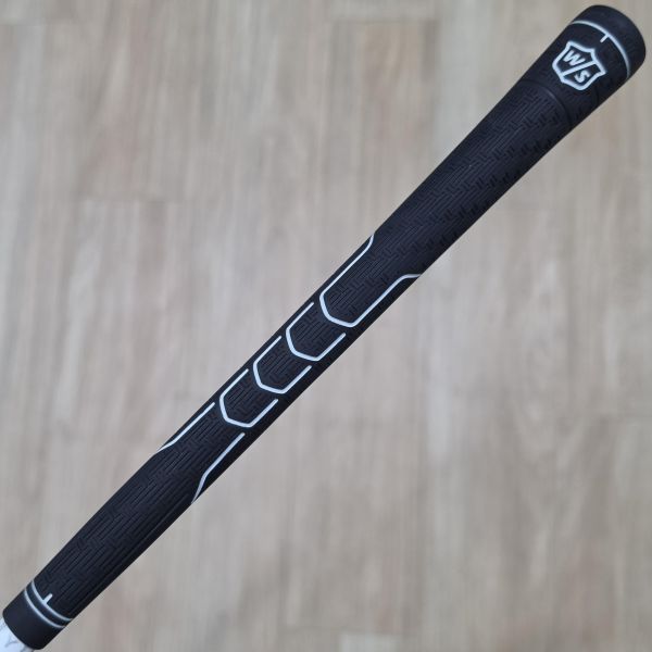 二手美品Wilson Staff D◂100 ᴇꜱ 22° 4號小雞腿 搭配MATRIX OZIK ᴀʟᴛᴜꜱ 𝟧.𝟨 61 S桿身 