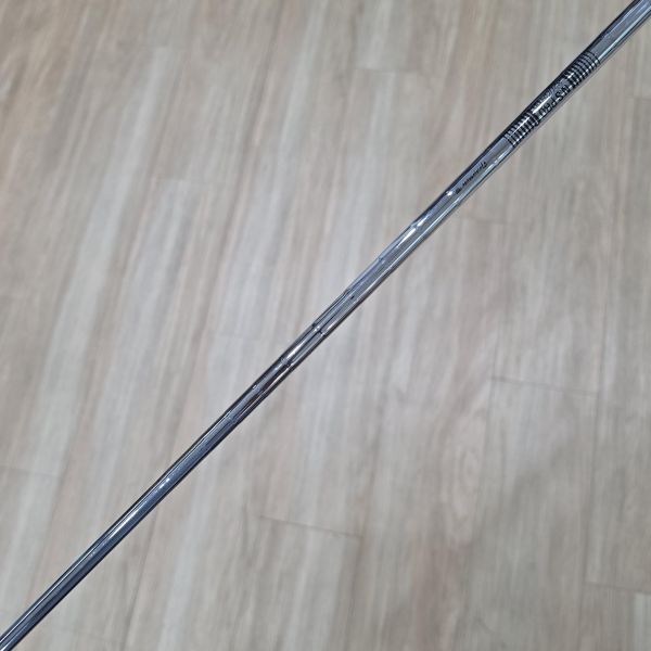 二手近新品TaylorMade Qi 28° 7號鐵桿 搭配N.S.Pro 820 97 R桿身 