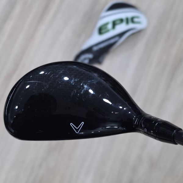二手超美品Callaway EPIC Sᴜᴘᴇʀ Hʏʙʀɪᴅ 21° 4號小雞腿 搭配Diamana 𝟧𝟧 56 SR桿身 
