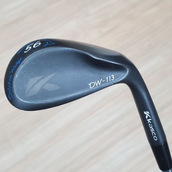 二手超美品kasco DW-113 ʙʟᴀᴄᴋ 56°挖起桿 搭配Dynamic Gold S400 132 S桿身 
