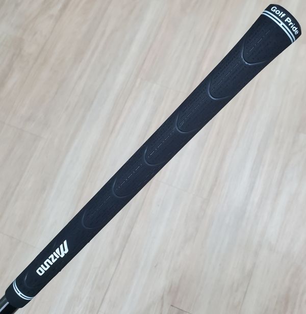全新品Mizuno JPX 923 ꜰᴏʀɢᴇᴅ(鍛造) 30° 7號鐵桿 搭配Dynamic Gold ꜱ𝟤𝟢𝟢 103 S桿身 
