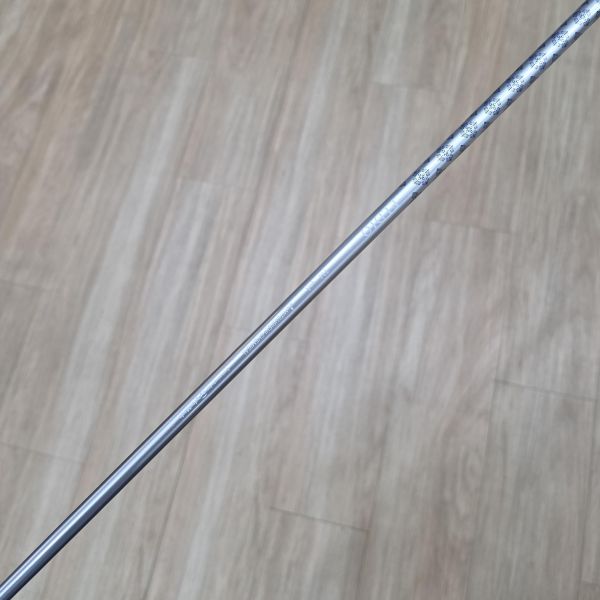 二手超美品 女生 女用TaylorMade Qi 28° 7號鐵桿 搭配ELDIO ᴛᴍ𝟦𝟢 59 A桿身 