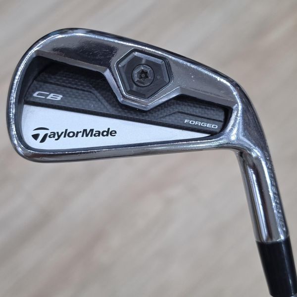 二手美品Taylormade ᴛᴏᴜʀ ᴘʀᴇꜰᴇʀʀᴇᴅ CB 23° 4號鐵桿 搭配TP-90 S(美)桿身 