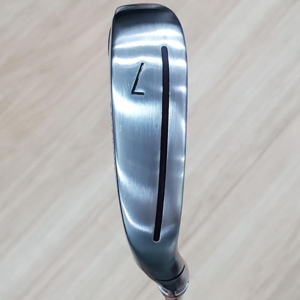 二手近新品 女生 女用TaylorMade Qi 28° 7號鐵桿 搭配ELDIO ᴛᴍ𝟦𝟢 57 L桿身 