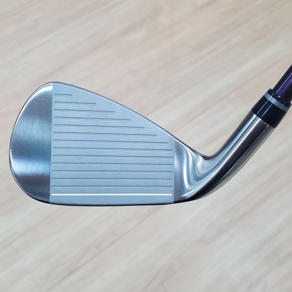二手近新品 女生 女用ONOFF(23) 30° 7號鐵桿 搭配SMOOTH KICK LP-423I 37 L桿身 