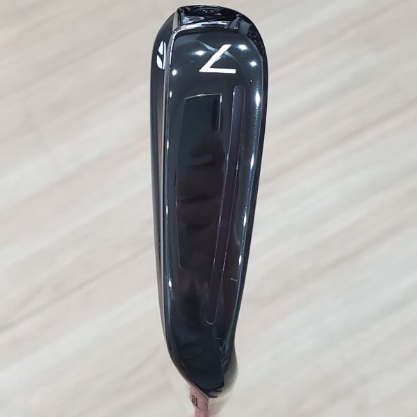 二手近新品TaylorMade P790 ɪɪɪ ʙʟᴀᴄᴋ(黑武士版) 30.5° 7號鐵桿 搭配MCI ʙʟᴀᴄᴋ 𝟪𝟢-ꜱ 86 S桿身 