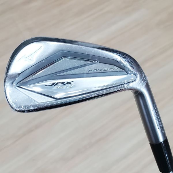 全新品Mizuno JPX 923 ꜰᴏʀɢᴇᴅ(鍛造) 30° 7號鐵桿 搭配Dynamic Gold ꜱ𝟤𝟢𝟢 103 S桿身 