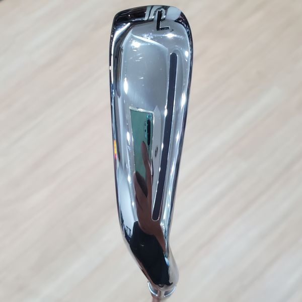 二手近新品 女生 女用TaylorMade STEALTH GLOIRE 29° 7號鐵桿 搭配Speeder NX 51 A桿身 