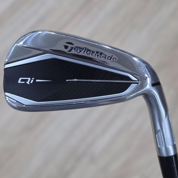 二手超美品 女生 女用TaylorMade Qi 28° 7號鐵桿 搭配ELDIO ᴛᴍ𝟦𝟢 59 A桿身 