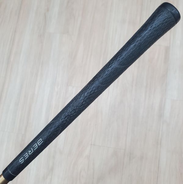 二手美品HONMA BERES U-201 ᴡ-ɴᵢ (2顆*) 22°小雞腿 搭配ARMRQ B49(2顆*) R桿身 