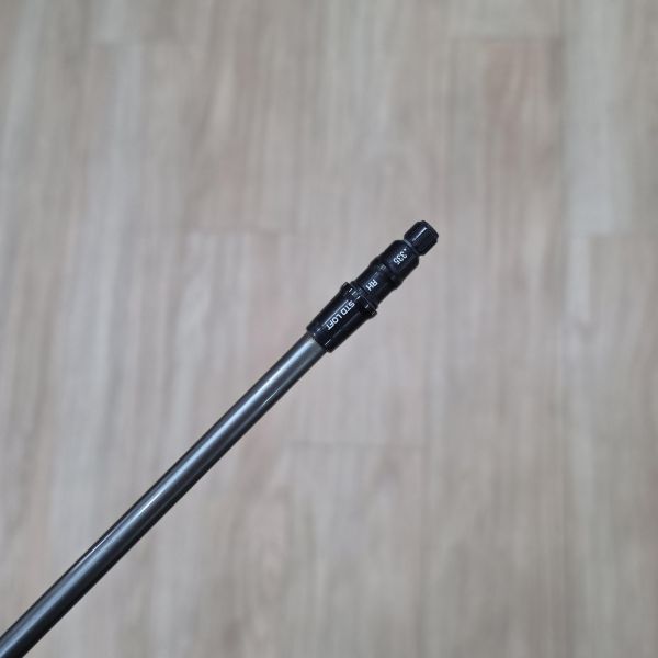 二手超美品 特注 高階DESIGN TUNING(TaylorMade) 3號球道木桿(單)桿身 ZERO xʀᴏꜱꜱ 𝟦𝟧 ꜰᴡ 50 R桿身 