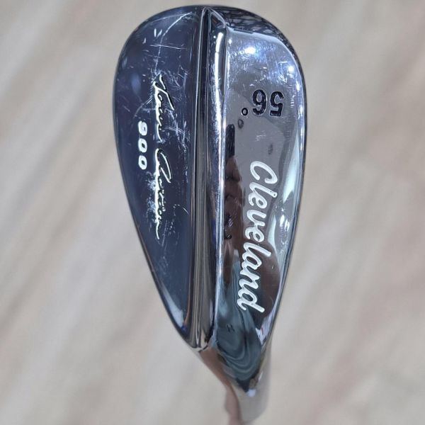 二手超美品Cleveland 𝓣𝓸𝓾𝓻 𝓐𝓬𝓽𝓲𝓸𝓷 900 ꜰᴏʀɢᴇᴅ 56°挖起桿 搭配Dynamic Gold ꜱ𝟥𝟢𝟢 S桿身 