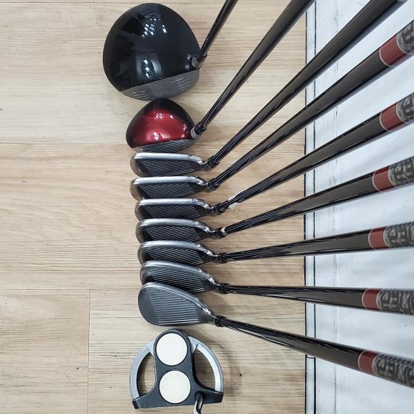 二手美品TaylorMade r7 ᴅʀᴀᴡ 𝟦𝟨𝟢 10.5°開球木桿 搭配RE*AX ᴘʟᴜꜱ 56 R桿身+r7 CGB ᴍᴀx 22° 4號小雞腿 搭配RE*AX 55 ꜱᴜᴘᴇʀꜰᴀꜱᴛ 59 S桿身+BURNER PLUS 5-S(共7支)鐵桿組 搭配RE＊AX 𝟨𝟢 ꜱᴜᴘᴇʀꜰᴀꜱᴛ 60 R(美)桿身+ODYSSEY WORKS 34"推桿 搭配二手HONMA腳架式球袋 