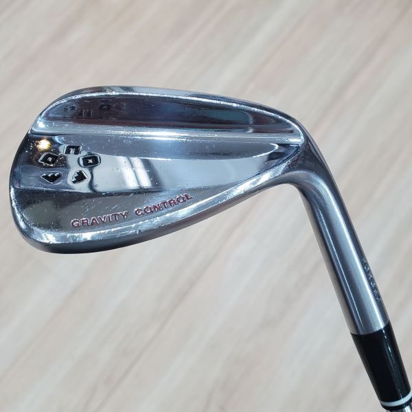 二手超美品ONOFF FORGED 48°/4°挖起桿 搭配N.S.Pro MODUS³ TOUR115 118.5 S桿身