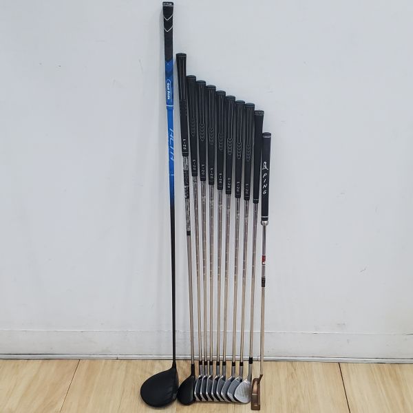 二手美品PING G 9°開球木桿 搭配ALTA 55 R桿身+ANSER 17 17°小雞腿 搭配TFC800H 83 S桿身+S56 4-P(共7支)鐵桿組 搭配N.S.Pro 950 94.5 R桿身+cobra KING ᴠᴇʀꜱᴀᴛɪʟᴇ 58/08°挖起桿 搭配Dynamic Gold ꜱ𝟤𝟢𝟢 129 S桿身+KARSTEN TR ZING 33&quot;推桿 搭配二手超美品BMW球袋 