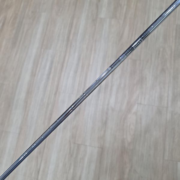 二手近新品TaylorMade Qi 28° 7號鐵桿 搭配N.S.Pro 910 105 S桿身 