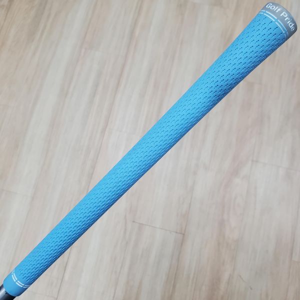 二手超美品 女生 女用TaylorMade Qi 28° 7號鐵桿 搭配ELDIO ᴛᴍ𝟦𝟢 59 A桿身 