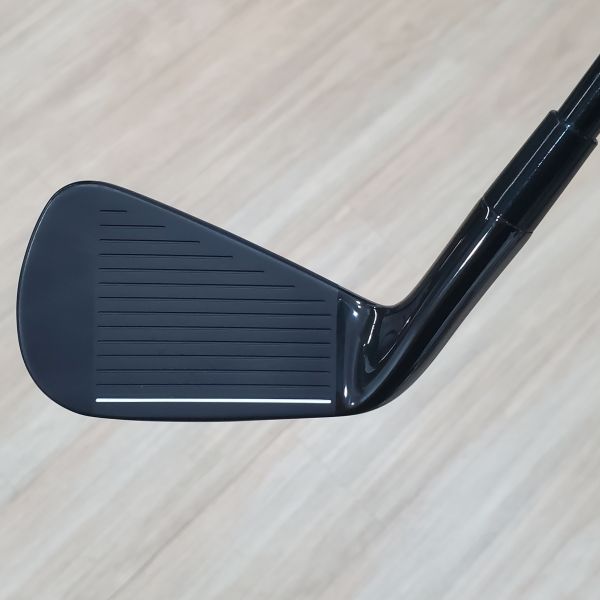 二手近新品TaylorMade P790 ɪɪɪ ʙʟᴀᴄᴋ(黑武士版) 30.5° 7號鐵桿 搭配MCI ʙʟᴀᴄᴋ 𝟪𝟢-ꜱ 86 S桿身 