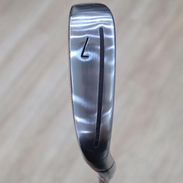 二手近新品TaylorMade(25) Qi ᴍᴀx ʟɪᴛᴇ(輕量版) 26.5° 7號鐵桿 搭配AIR SPEEDER 55 SR桿身 