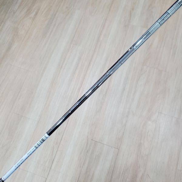 二手近新品TaylorMade(25) Qi ᴍᴀx ʟɪᴛᴇ(輕量版) 26.5° 7號鐵桿 搭配N.S.Pro 790 85 S桿身 