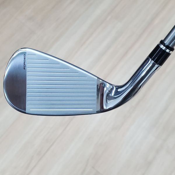 二手近新品TaylorMade ꜱᴛᴇᴀʟᴛʜ GLOIRE 27° 7號鐵桿 搭配SPEEDER NX 56 SR桿身 