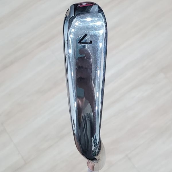 二手美品Callaway ᴘᴀʀᴀᴅʏᴍ Ai SMOKE ᴍᴀx ꜰᴀꜱᴛ(輕量版) 26° 7號鐵桿 搭配N.S.Pro Zelos 7 77.5 S桿身 