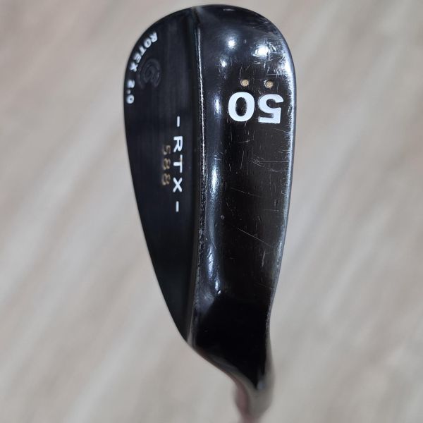 二手美品Cleveland -RTX- 588 ʀᴏᴛᴇx 𝟤.𝟢 ʙʟᴀᴄᴋ ꜱᴀᴛɪɴ(曜黑版) 50/𝟣𝟢°挖起桿 搭配Dynamic Gold ꜱ𝟤𝟢𝟢 129 W桿身 
