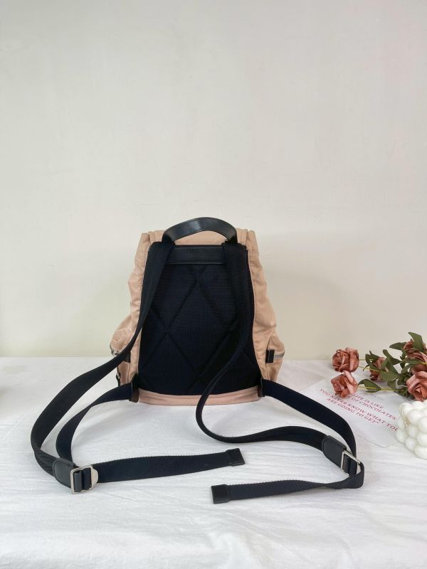 【9成新】BURBERRY THE RUCKSACK 黑LOGO 中號後背包 