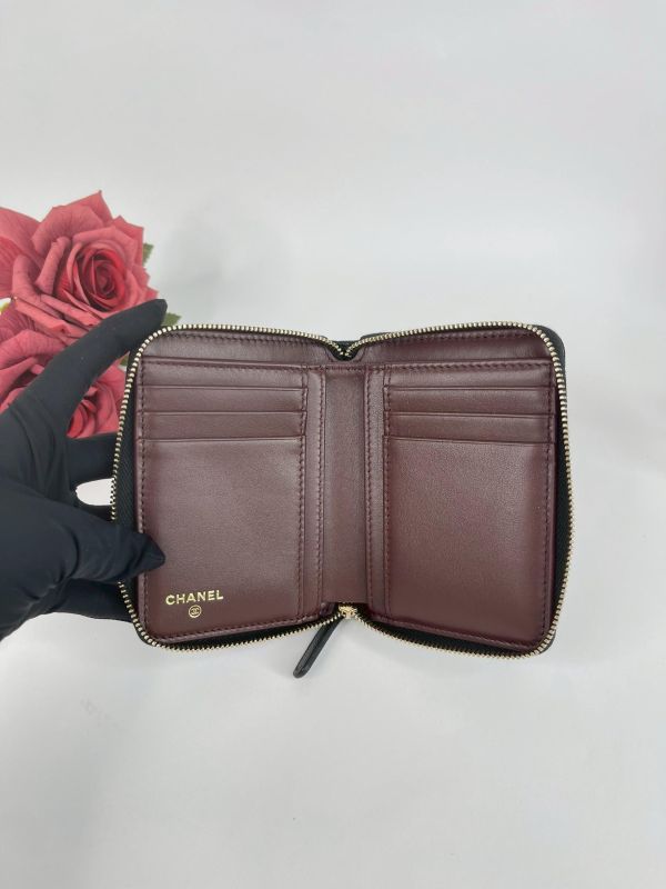 【全新品】CHANEL 魚子醬拉鍊對開短夾 