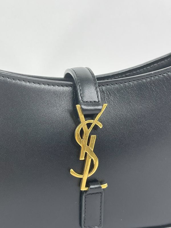 【分期0利率】YSL le 5 à 7滑面皮革迷你手袋【98成新】 