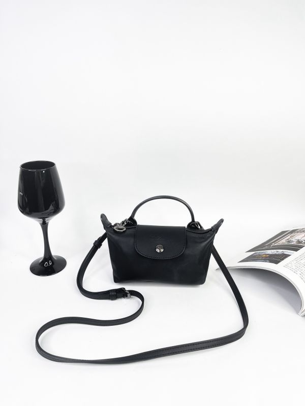【99成新】LONGCHAMP Le Pliage Xtra 手拿包 XS 