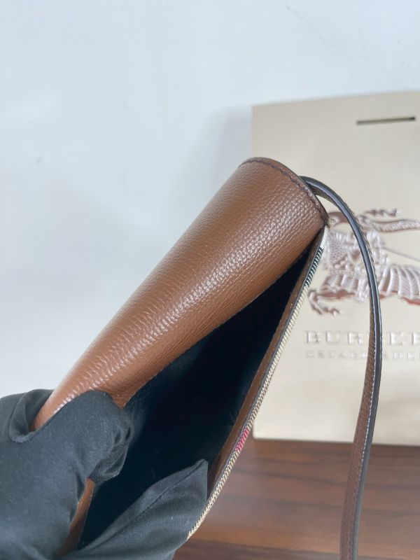 【分期0利率】BURBERRY HAMPSHIRE 格紋拚接皮革WOC 【95成新】 