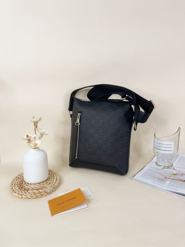 【分期0利率】LV Apollo BB 郵差包 【95成新】 