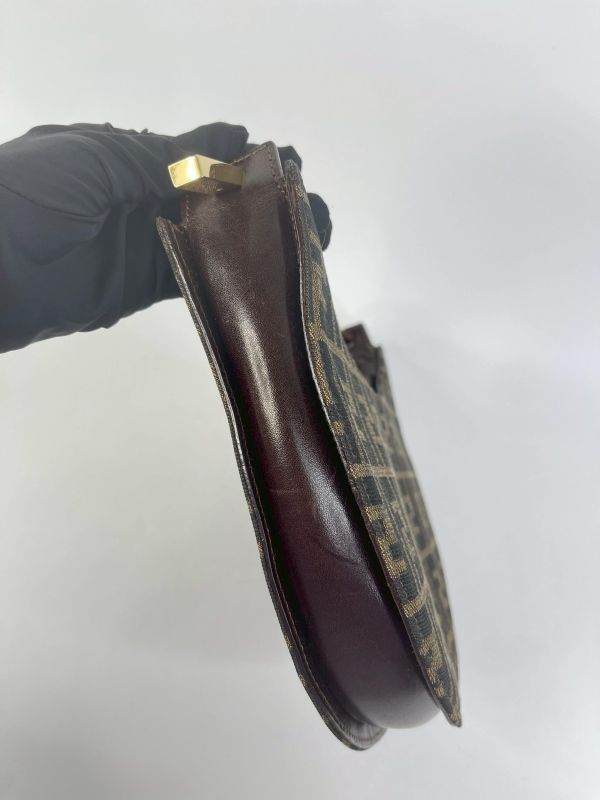 【9成新】FENDI ZUCCA 半月包 